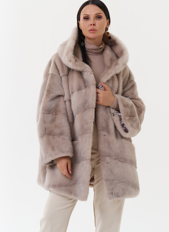 Шуба из норки с капюшоном