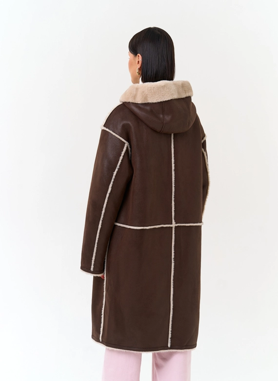 Женская дубленка из эко замши фото