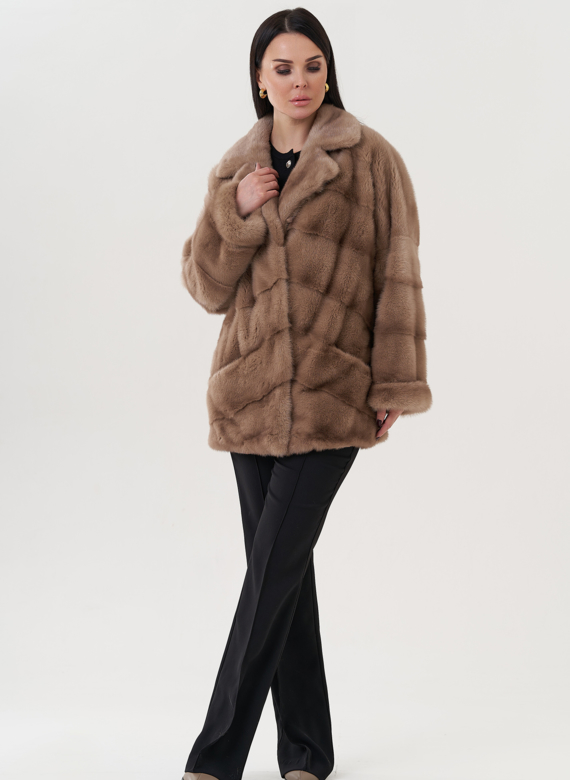 Шуба из норки с английским воротником 