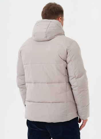 Зимний пуховик с капюшоном