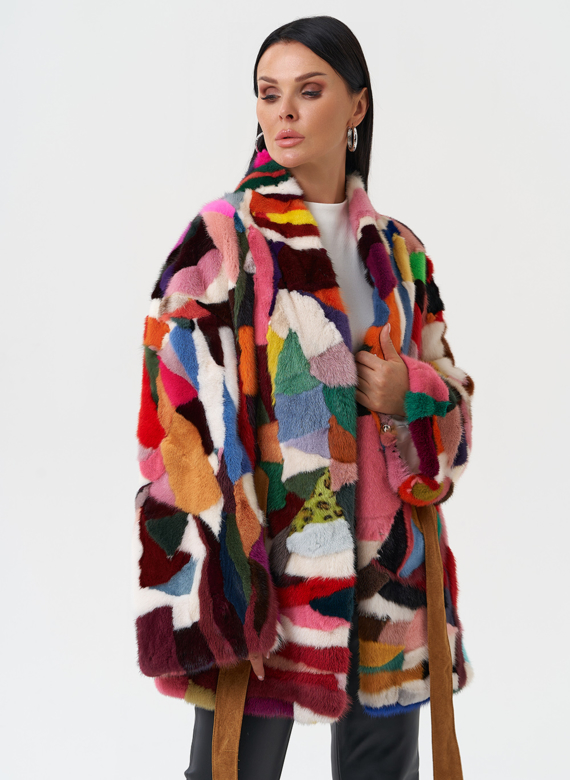 Яркая шуба из меха норки