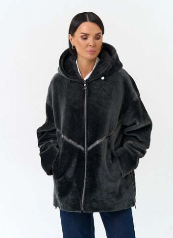 Женская натуральная дубленка с капюшоном фото