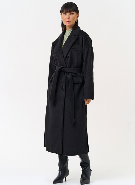 Женское двубортное пальто черного цвета