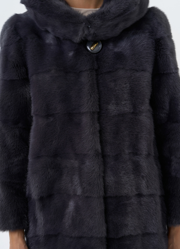 Норковая шуба в цвете графит с капюшоном Норковая шуба в цвете графит с капюшоном