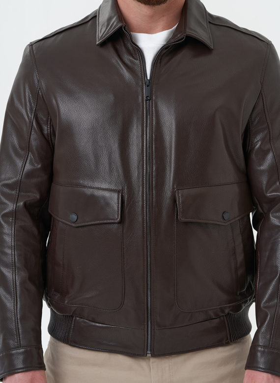 Мужская куртка из натуральной кожи коричневого цвета