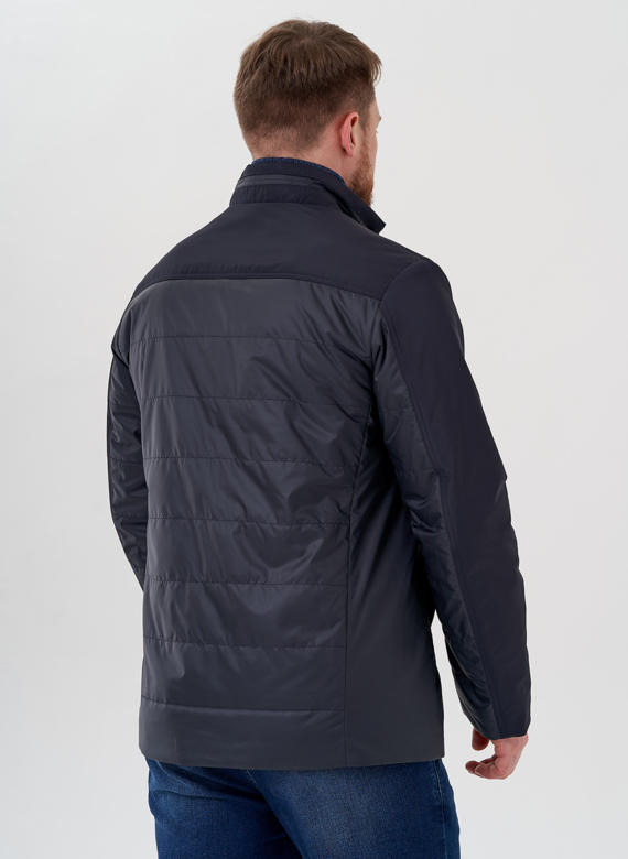 Мужская куртка синего цвета 
