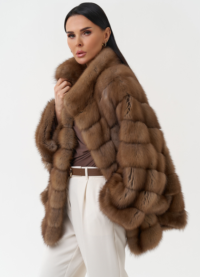 фото Шуба из куницы с воротником стойка модель № 30477